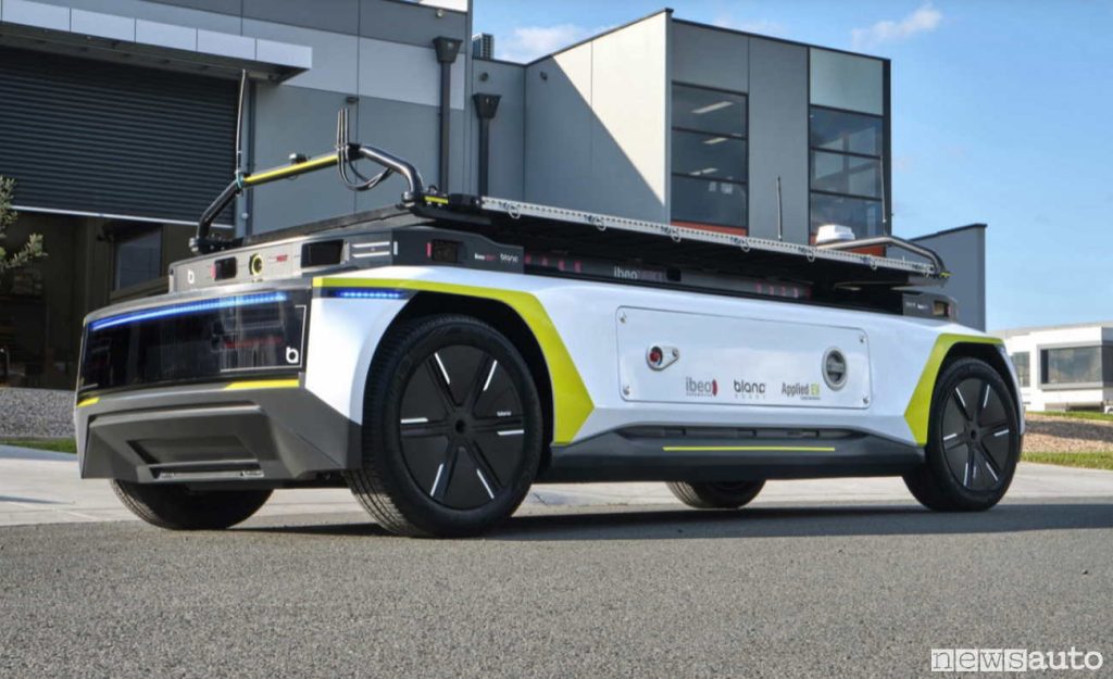 Il veicolo autonomo Blanc Robot di l'Applied EV di Melbourne e il suo