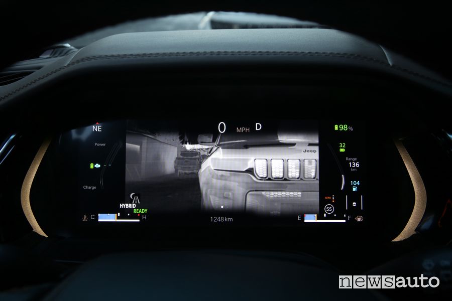 Jeep Grand Cherokee Summit Reserve quadro strumenti guida notturna