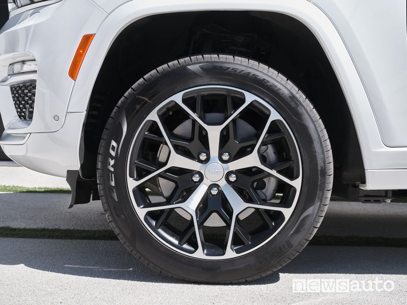 Jeep Grand Cherokee Trailhawk cerchi in lega 21"