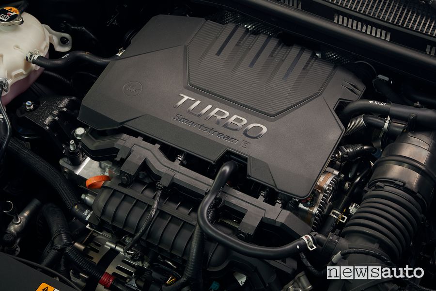 Nuova Hyundai i20 restyling vano motore
