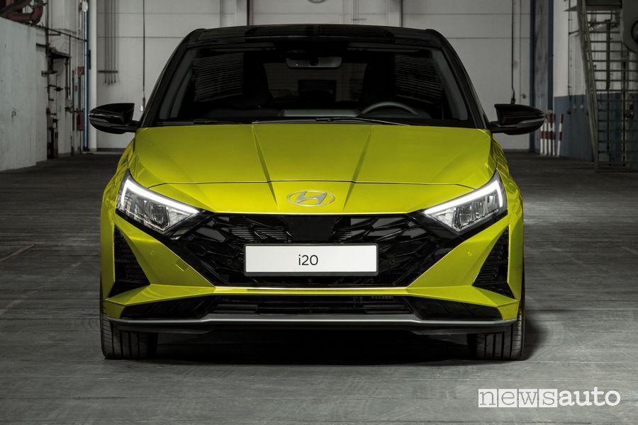 Nuova Hyundai i20 restyling frontale