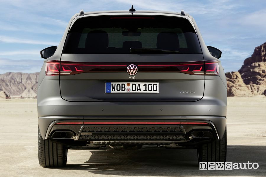 Volkswagen Touareg R eHybrid posteriore
