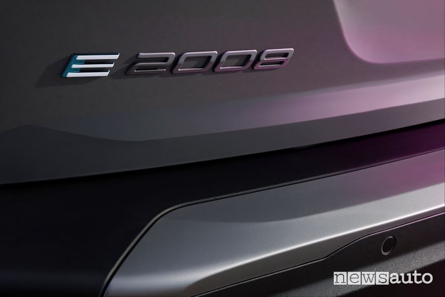 Nuovo Peugeot 2008 badge portellone posteriore