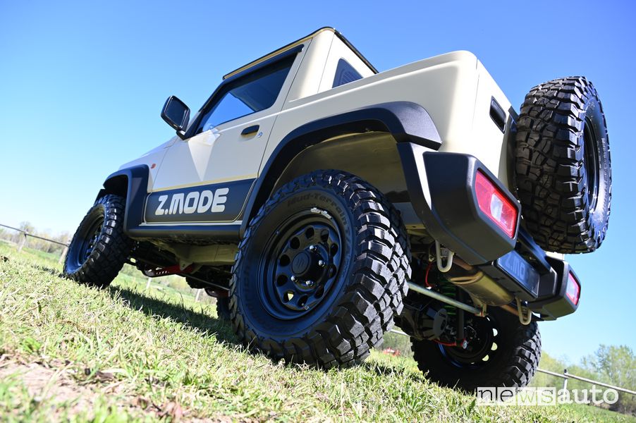Suzuki Jimny pick-up Z-Mode posteriore 3/4