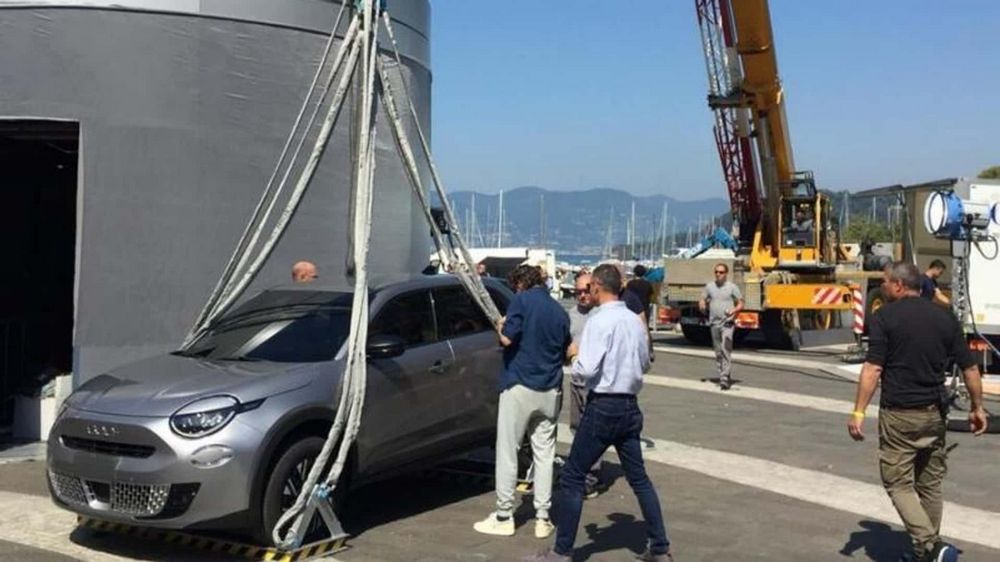 Nuova Fiat 600 foto spia in Liguria