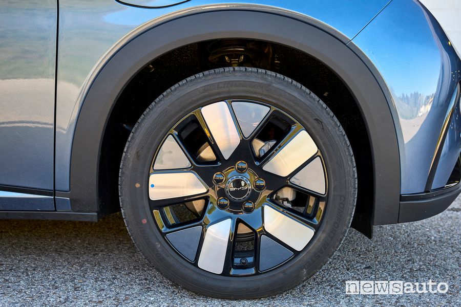 BYD Dolphin cerchi in lega da 17"