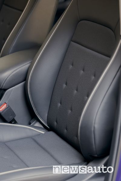 Honda ZR-V e:HEV Sport sedile anteriore abitacolo