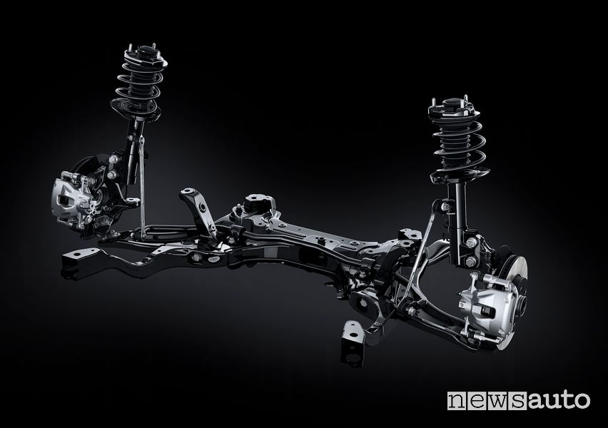Nuova Lexus LBX 4WD schema sospensioni