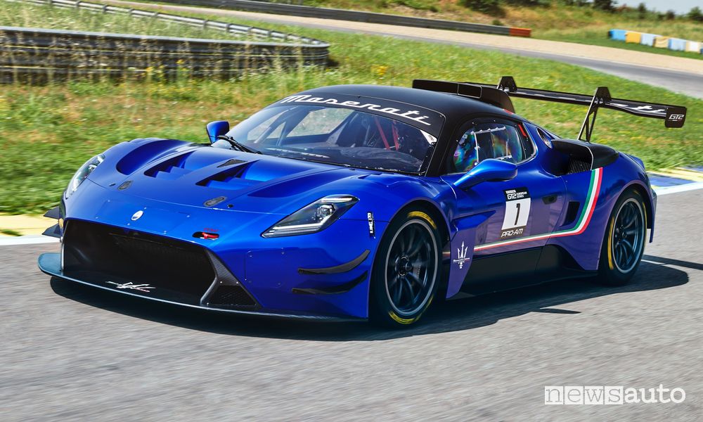 Maserati GT2 in pista