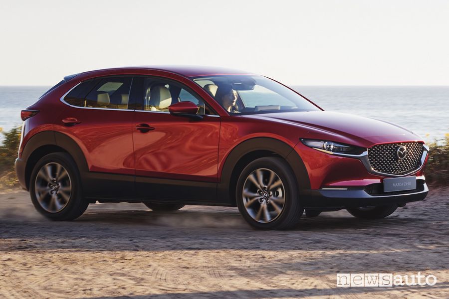 Mazda CX-30 sullo sterrato