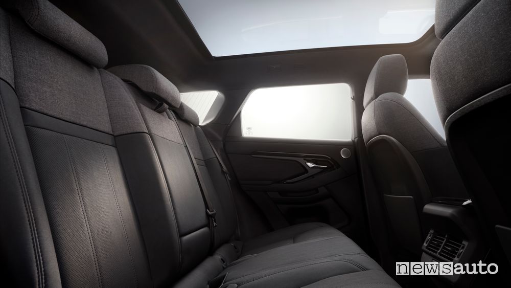 Range Rover Evoque Dynamic HSE sedili posteriori abitacolo