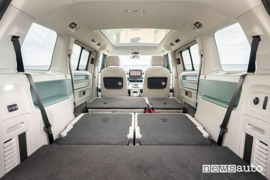 Volkswagen ID. Buzz passo lungo abitacolo