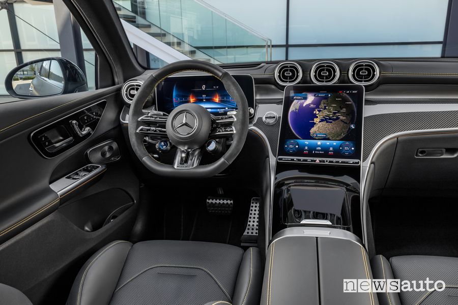 Mercedes-AMG GLC 63 S E Performance Edition 1 plancia abitacolo