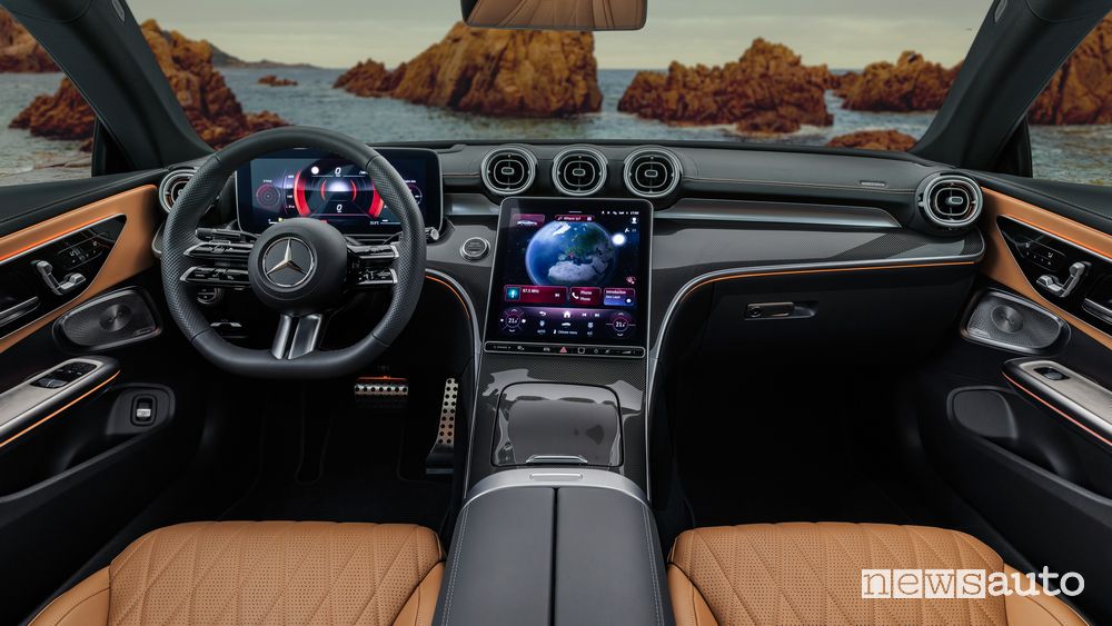 Mercedes-Benz CLE Coupé AMG Line plancia abitacolo