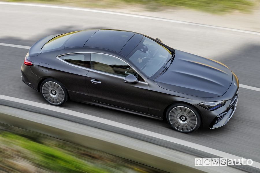 CLE Coupé AMG Line su strada