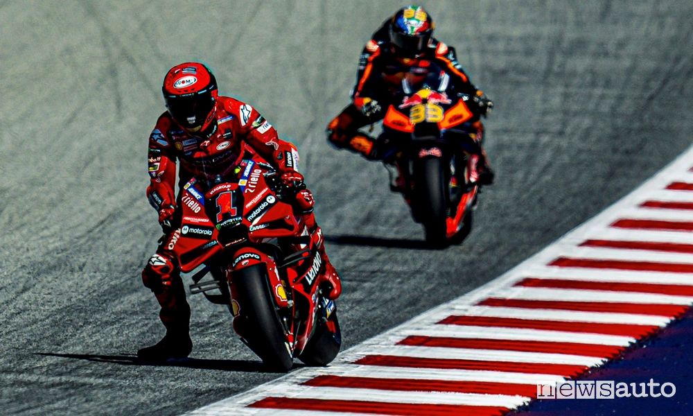 Bagnaia (Ducati) ha vinto il Gp d'Austria davanti a Brad Binder (KTM)