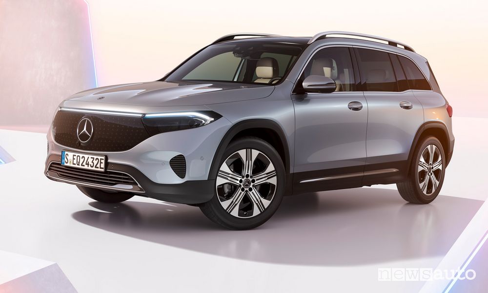 Nuovo Mercedes-Benz EQB anteriore 3/4