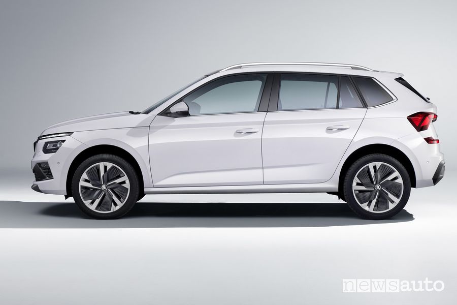 Nuova Skoda Kamiq laterale