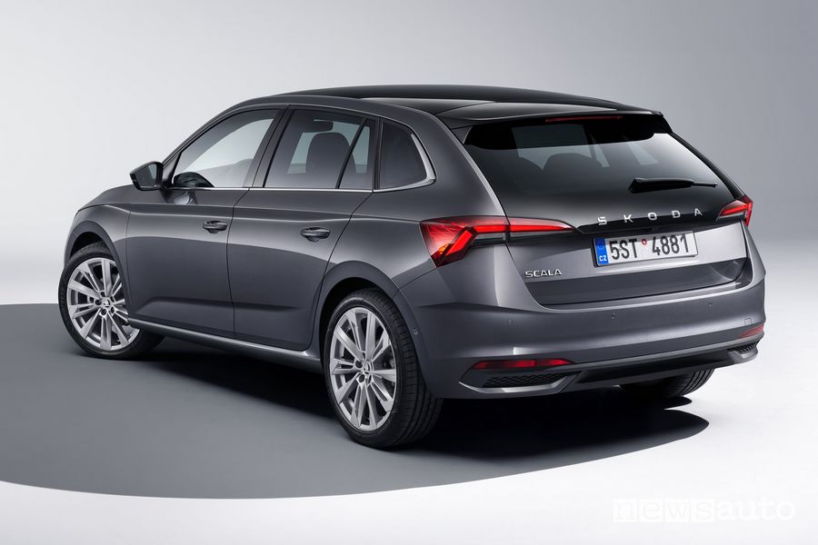 Nuova Skoda Scala posteriore 3/4