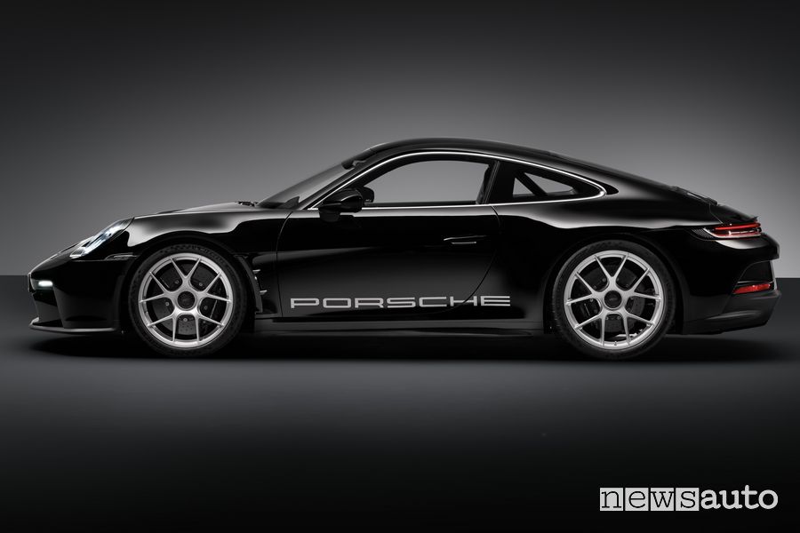 Porsche 911 S/T serie speciale laterale