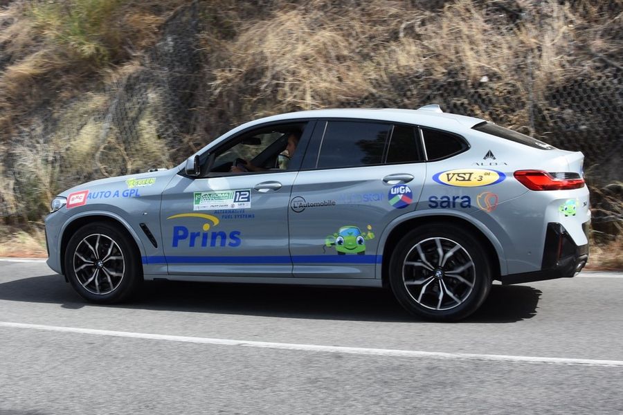 BMW X4 mild hybrid a GPL alla Roma Eco Race