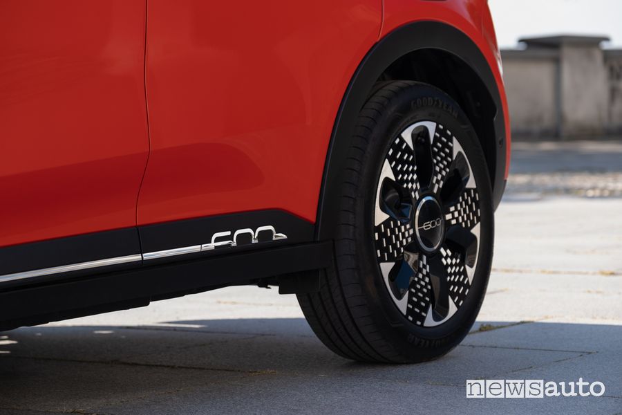 Fiat 600e La Prima cerchi in lega