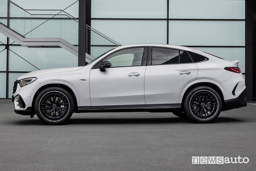 Mercedes-AMG GLC 43 4Matic Coupé laterale