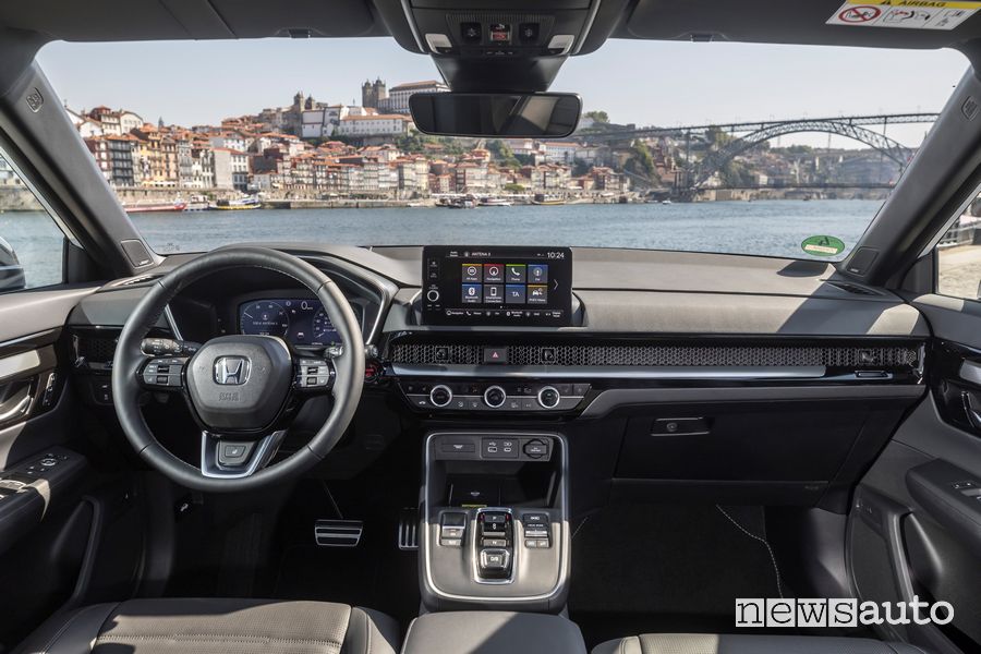 Honda CR-V e:PHEV Plug-in Hybrid plancia abitacolo