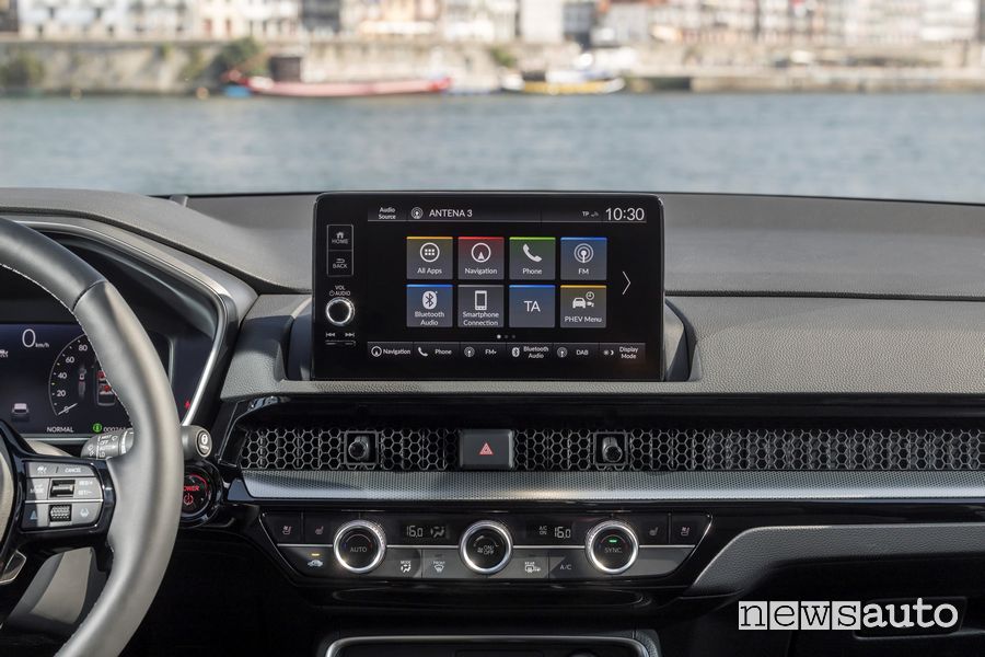 Honda CR-V e:PHEV Plug-in Hybrid display infotainment