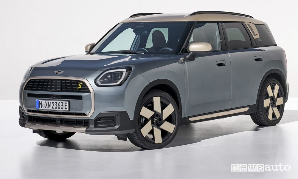 Nuova Mini Countryman SE anteriore 3/4
