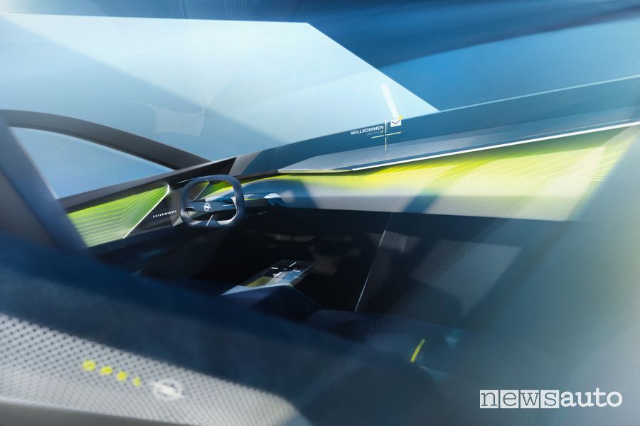 Opel Experimental abitacolo