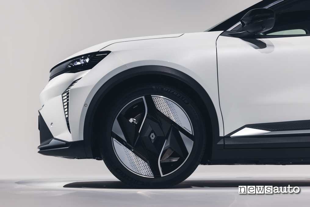 Renault Scenic E-Tech Electric Iconic cerchi in lega