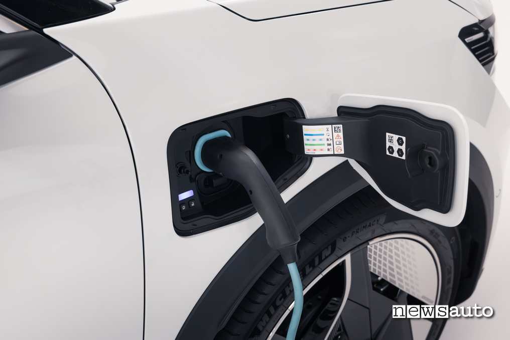 Renault Scenic E-Tech Electric Iconic presa di ricarica