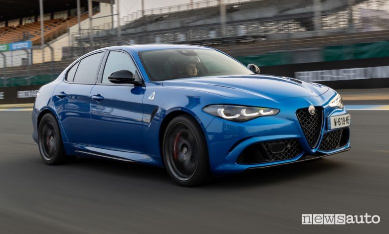 Alfa Romeo Giulia Quadrifoglio anteriore 3/4 in pista