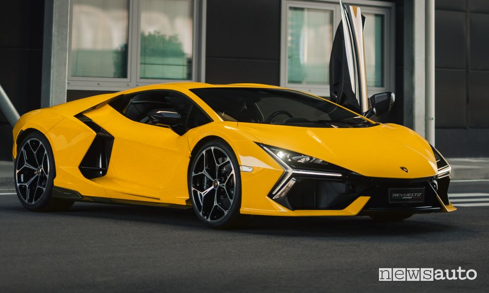 Lamborghini Revuelto anteriore 3/4