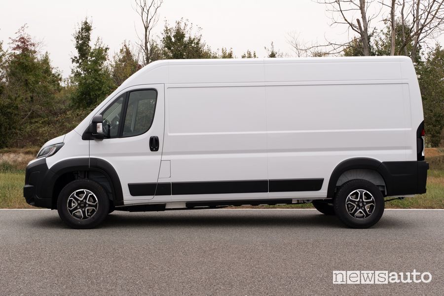 Nuovo Fiat Ducato laterale