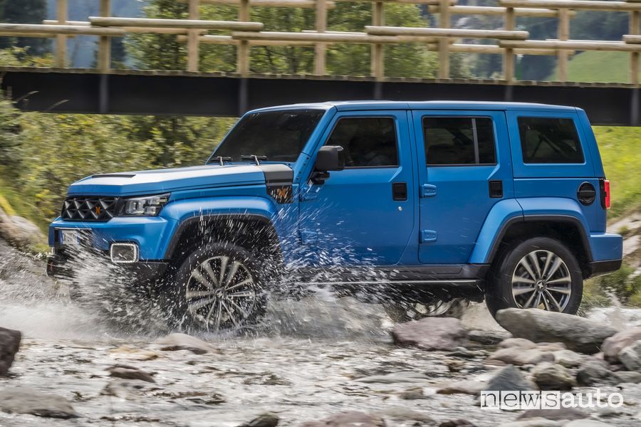DR ICH-X K2 guado sulle rocce