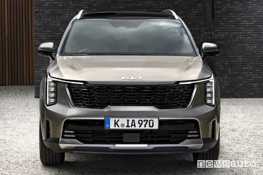 Kia Sorento 2024 frontale