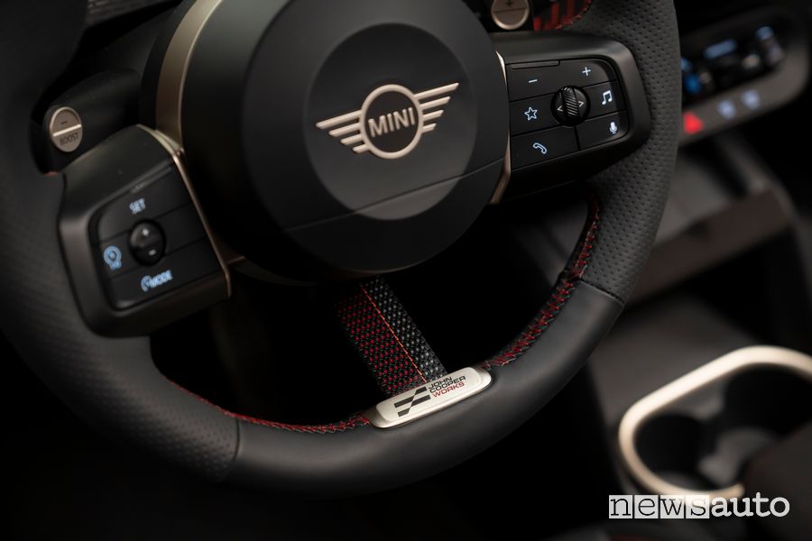Mini Countryman John Cooper Works volante