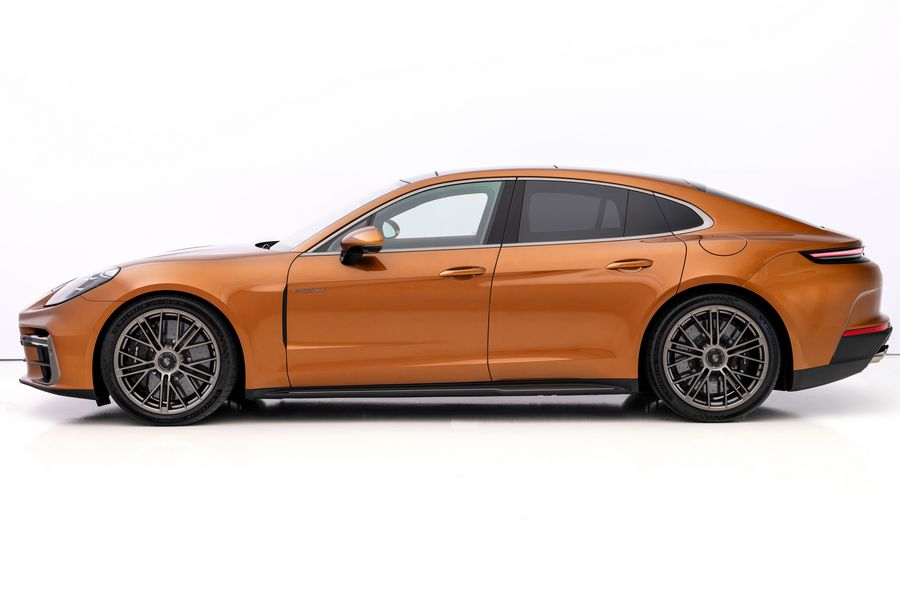 Nuova Porsche Panamera laterale