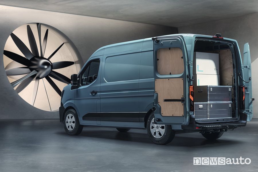 Nuovo Renault Master posteriore 3/4