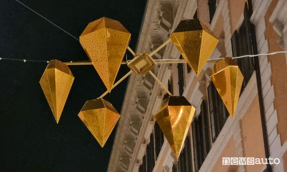 Luminarie Renault a Roma
