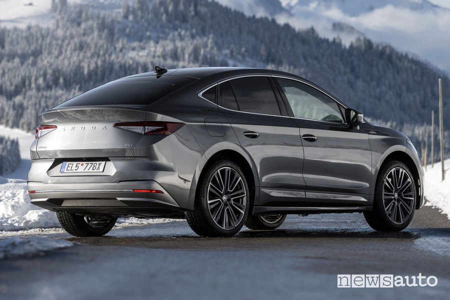 Skoda Enyaq Coupé posteriore 3/4