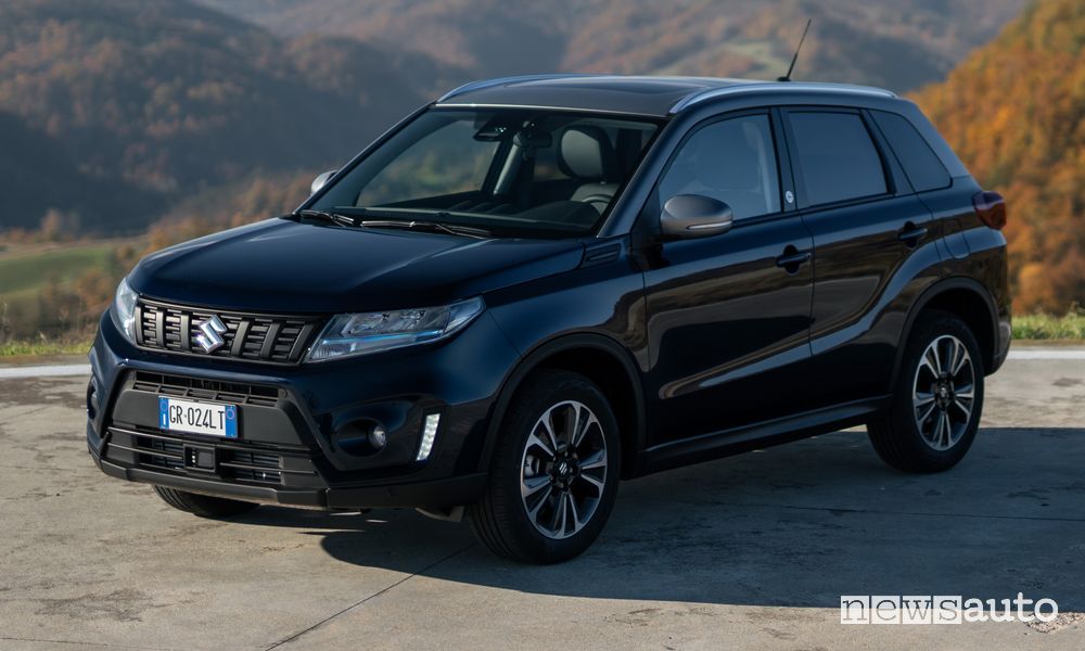 Suzuki Vitara Hybrid Yoru anteriore 3/4