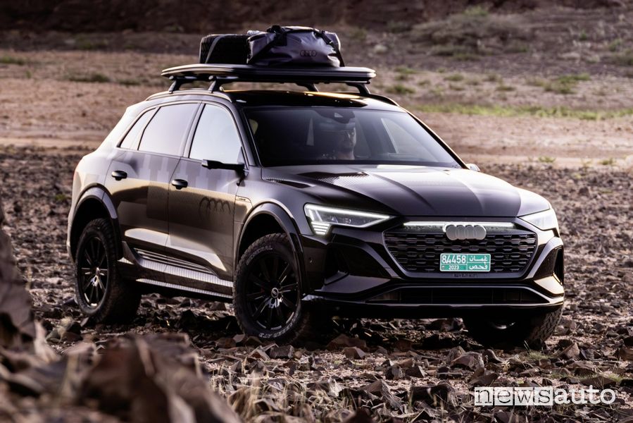 Audi Q8 e-tron edition Dakar anteriore 3/4