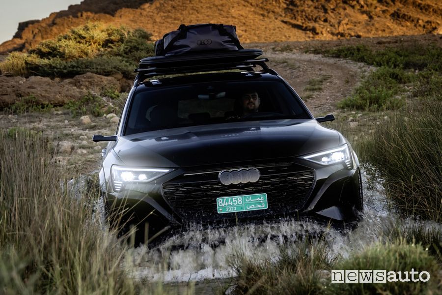 Audi Q8 e-tron edition Dakar guado