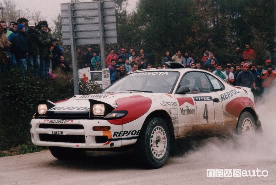 Sainz al volante della Toyota Celica Turbo 4WD nel 1992