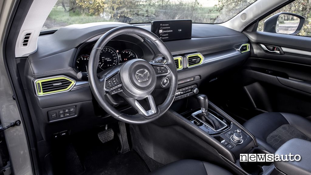 Mazda CX-5 interni