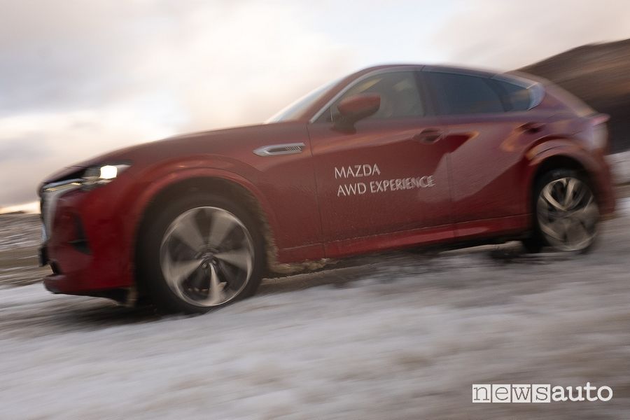 La trazione integrale garantisce abbinata a pneumatici invernali o quattro stagioni assicura la massima trazione sulle neve.