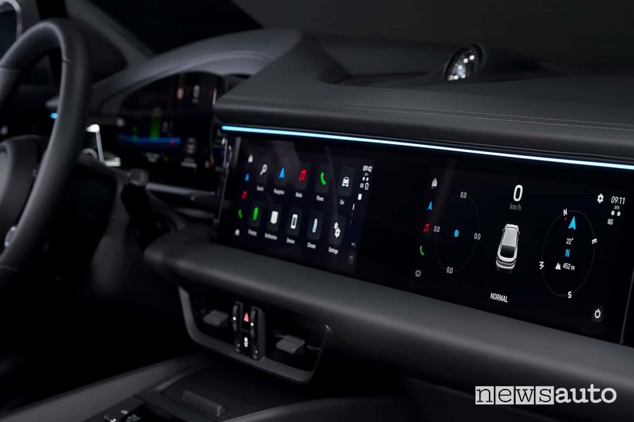 Nuova Porsche Macan display infotainment abitacolo